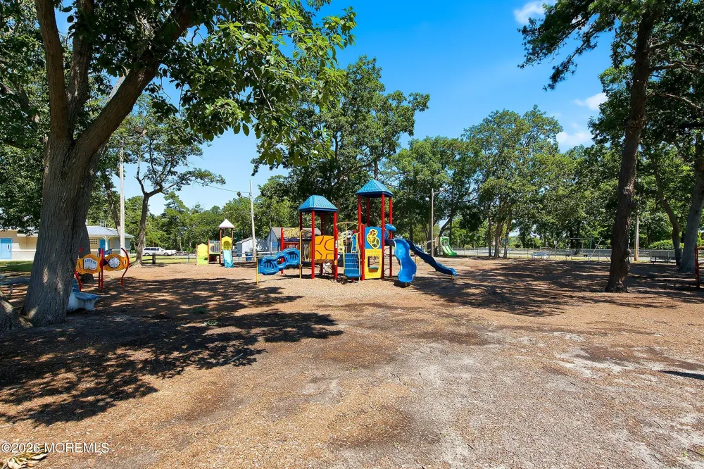 1519 Berkeley Avenue Beachwood, NJ 08722