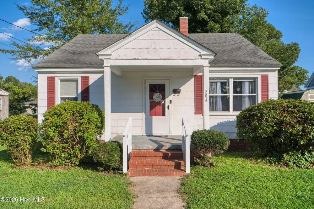 204 Saunders Street Hertford, NC 27944