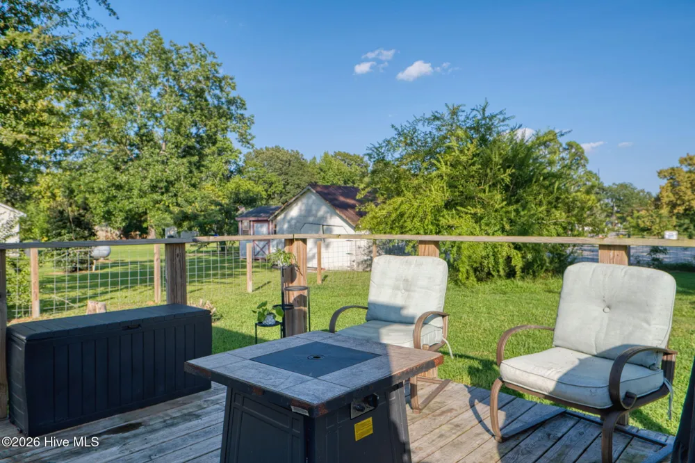 204 Saunders Street Hertford, NC 27944