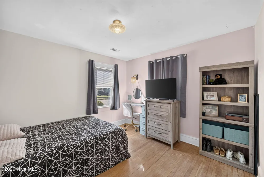 204 Saunders Street Hertford, NC 27944