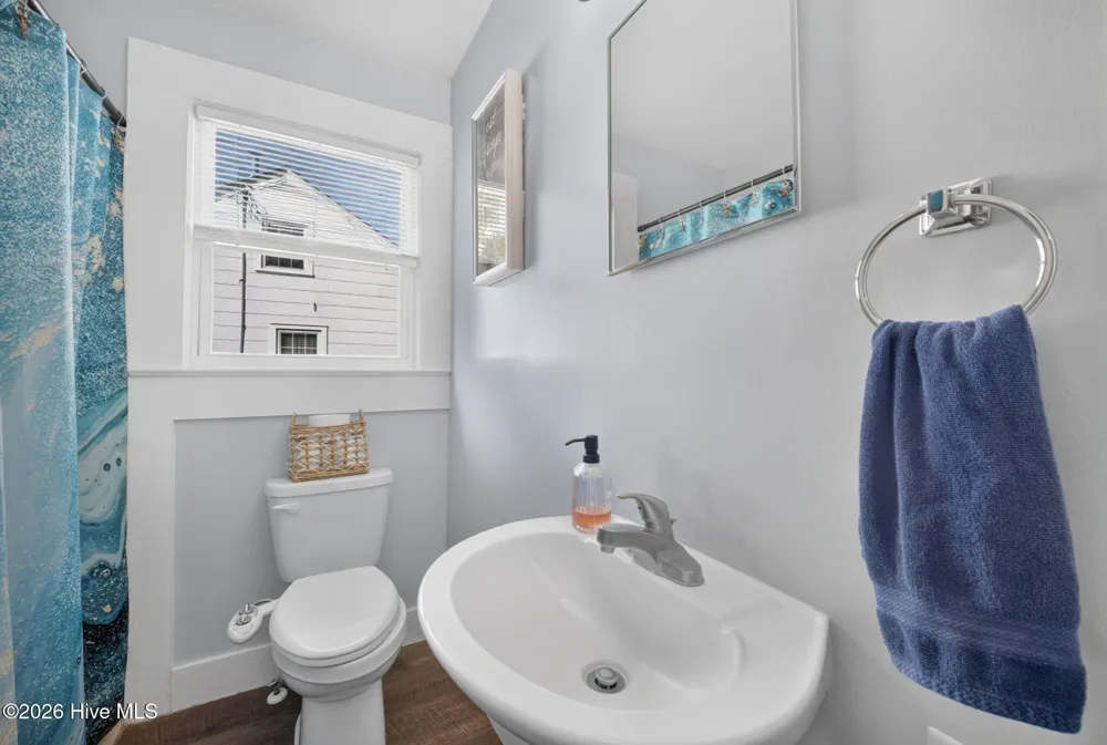 204 Saunders Street Hertford, NC 27944