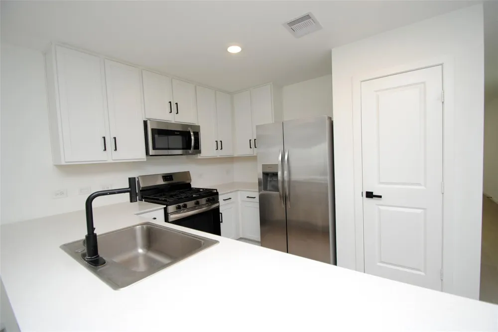 305 Brandi Drive Wharton, TX 77488