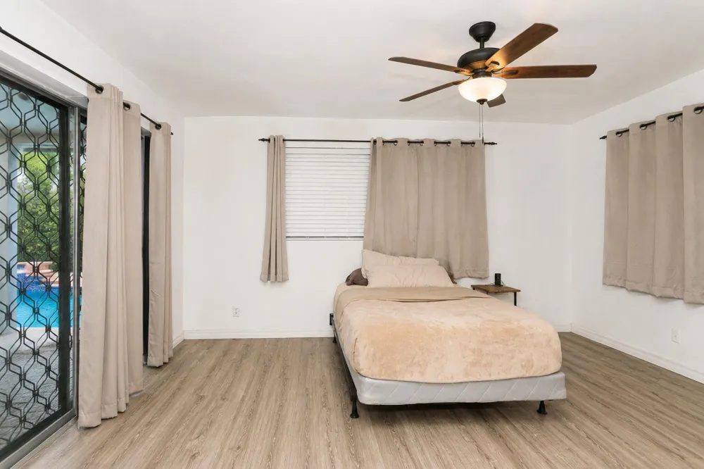 4511 E Country Club Circle Plantation, FL 33317
