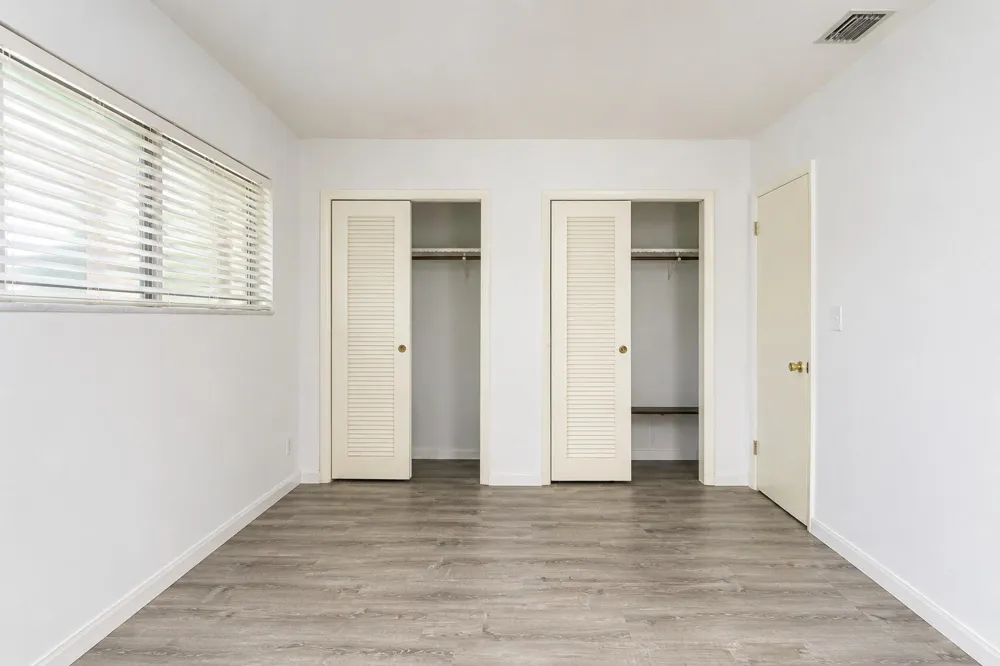 4511 E Country Club Circle Plantation, FL 33317