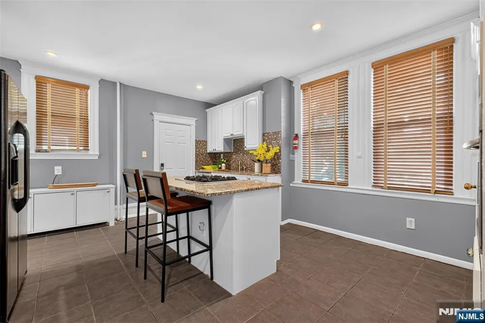 11 Stengel Avenue Newark, NJ 07112