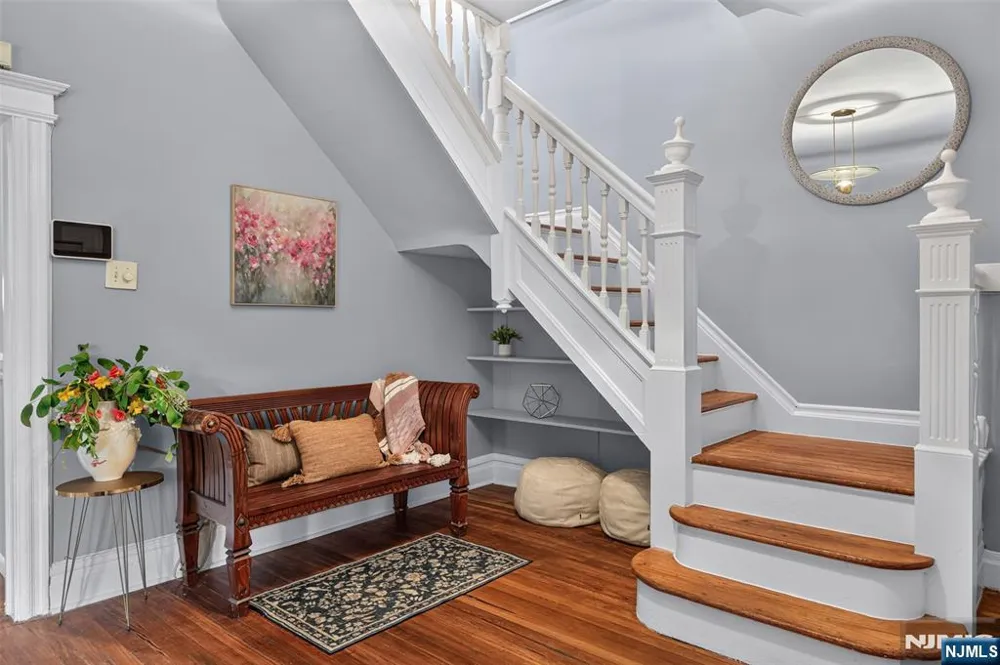 11 Stengel Avenue Newark, NJ 07112