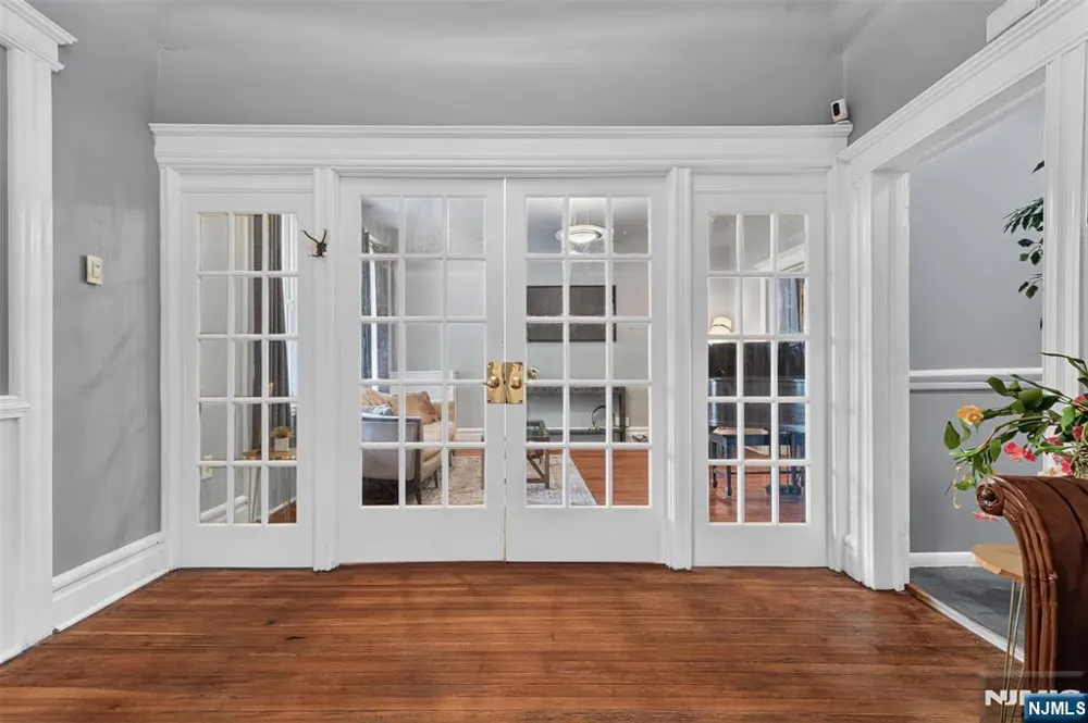11 Stengel Avenue Newark, NJ 07112