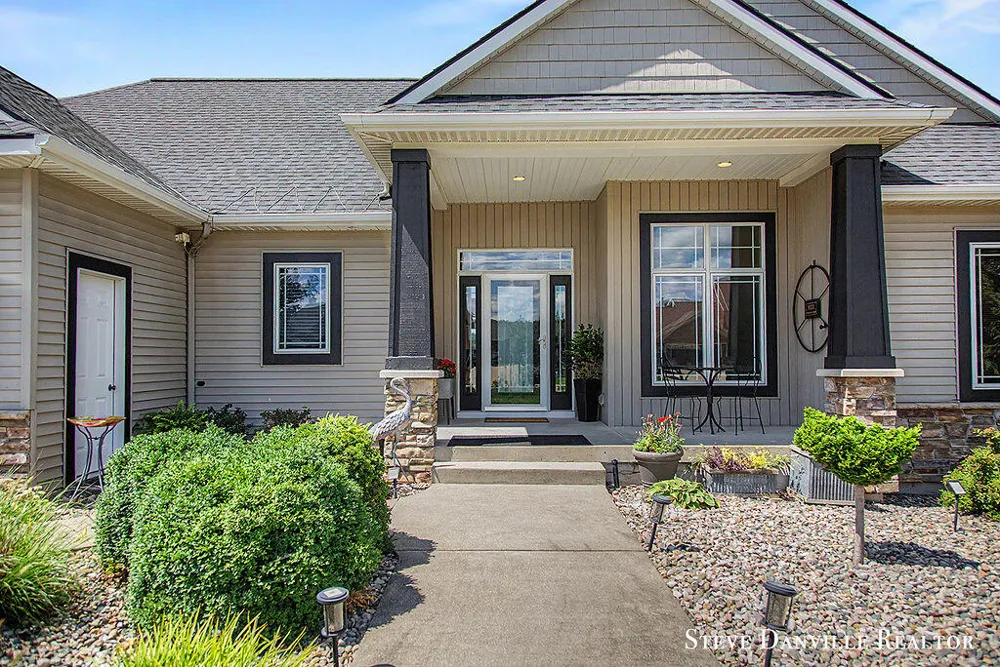 9121 24th Avenue Jenison, MI 49428