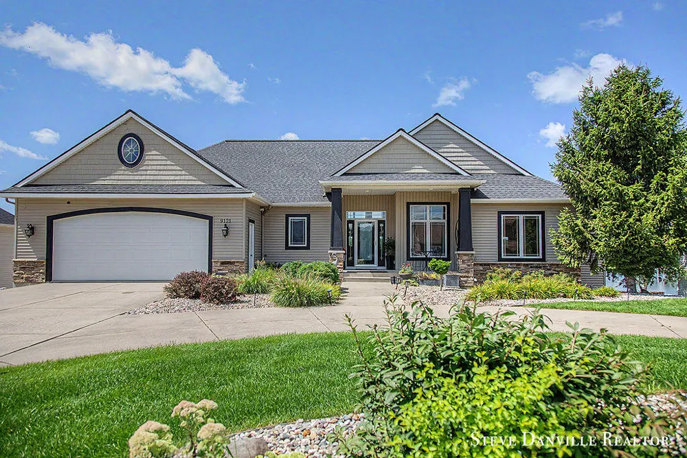 9121 24th Avenue Jenison, MI 49428