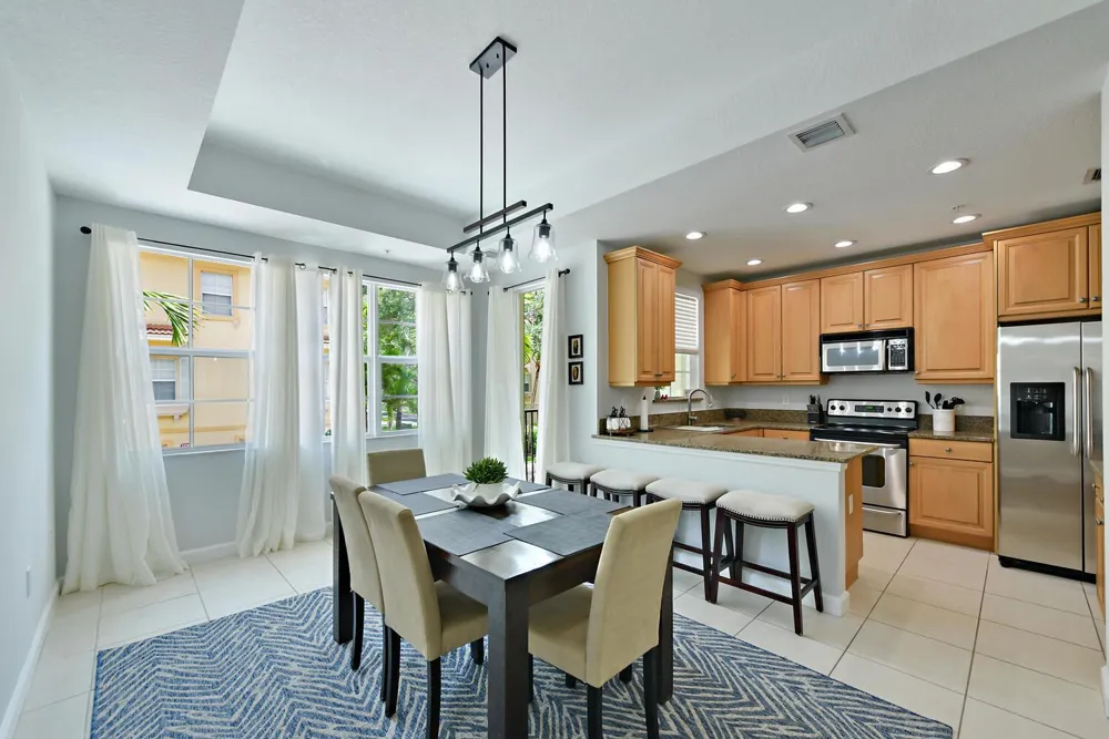 2570 Gardens Parkway Palm Beach Gardens, FL 33410