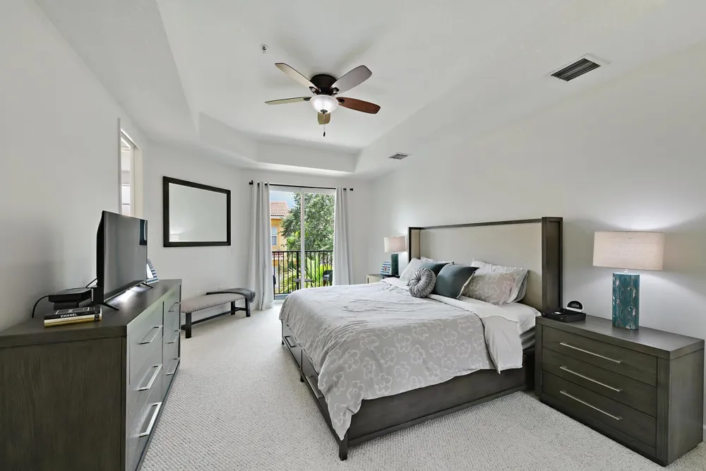 2570 Gardens Parkway Palm Beach Gardens, FL 33410
