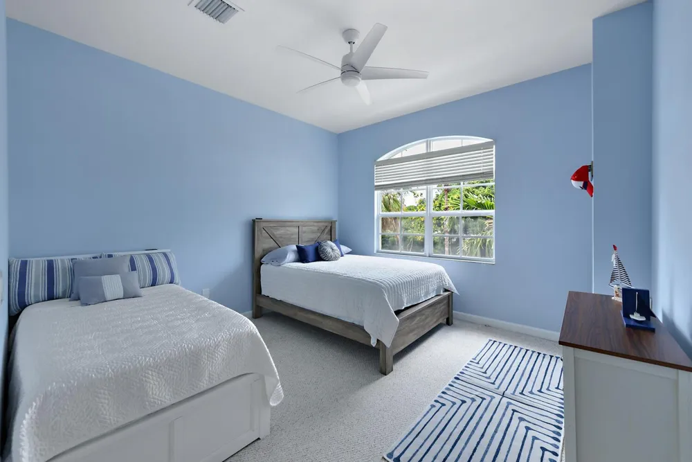 2570 Gardens Parkway Palm Beach Gardens, FL 33410