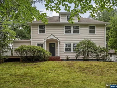72 Fremont Avenue