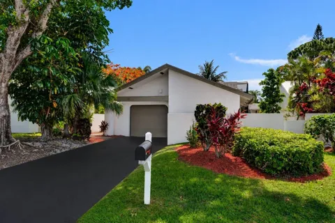 820 NW 21ST WAY #820