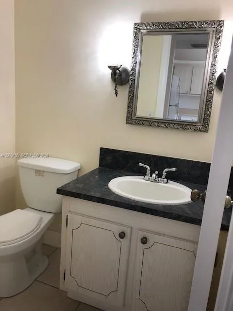 2025 NE 164th St #801 North Miami Beach, FL 33162