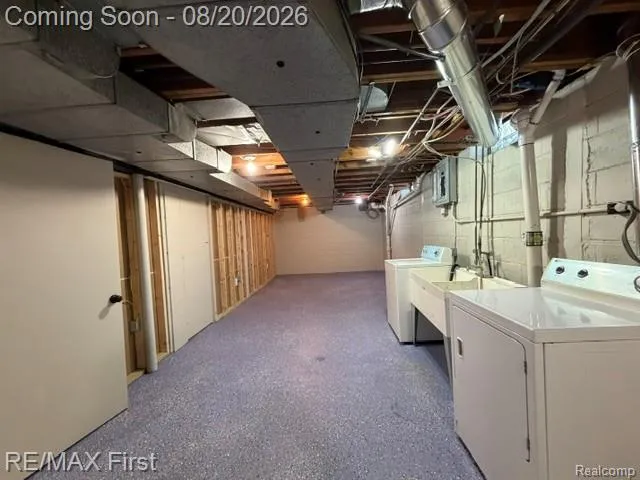 971 Canterbury Road Grosse Pointe Woods City, MI 48236