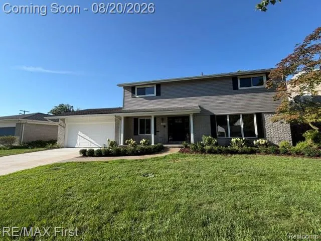 971 Canterbury Road Grosse Pointe Woods City, MI 48236
