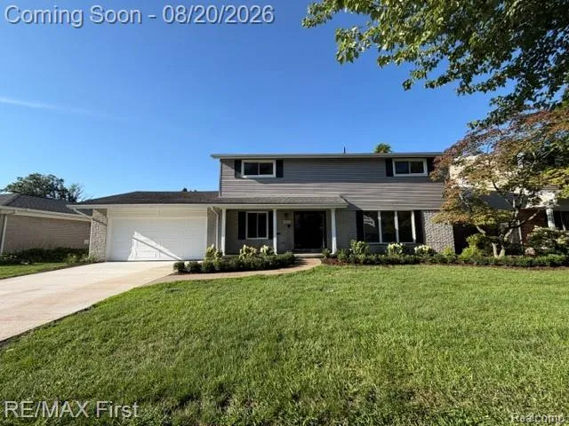971 Canterbury Road Grosse Pointe Woods City, MI 48236