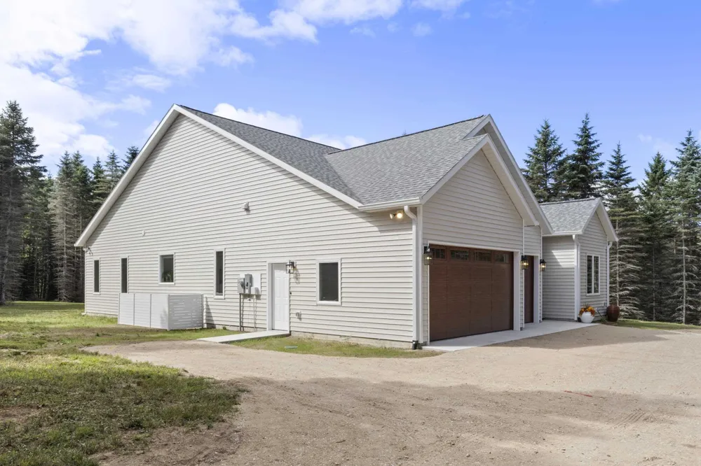 1358 S Lipp Farm Road Benzonia Township, MI 49616