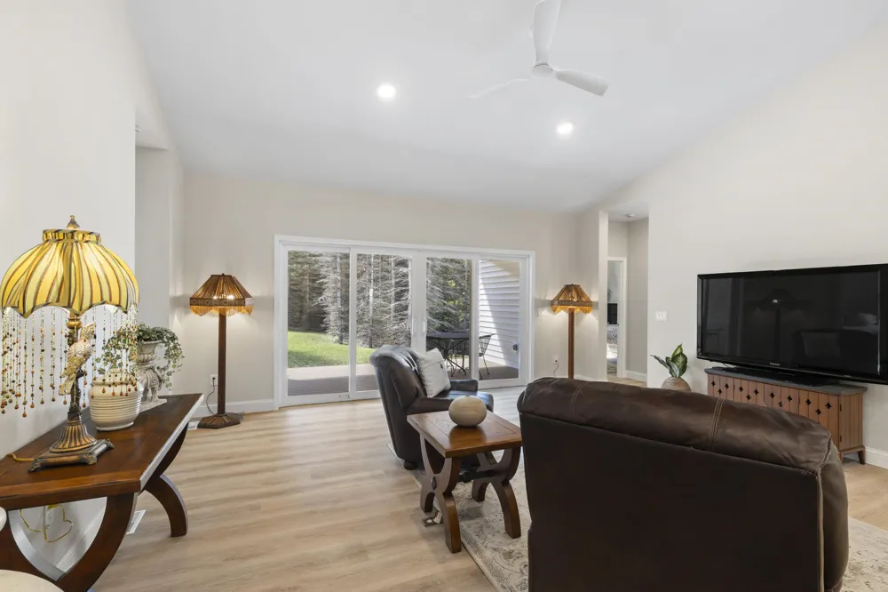1358 S Lipp Farm Road Benzonia Township, MI 49616