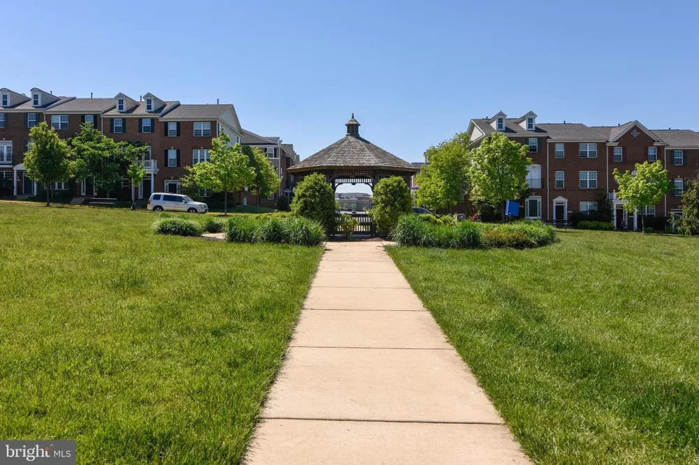 20638 MAITLAND TERRACE Ashburn, VA 20147