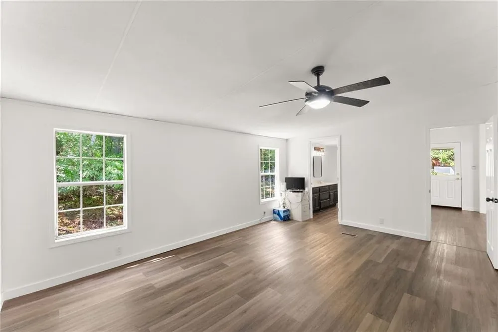 6220 Lee Lane Clermont, GA 30527