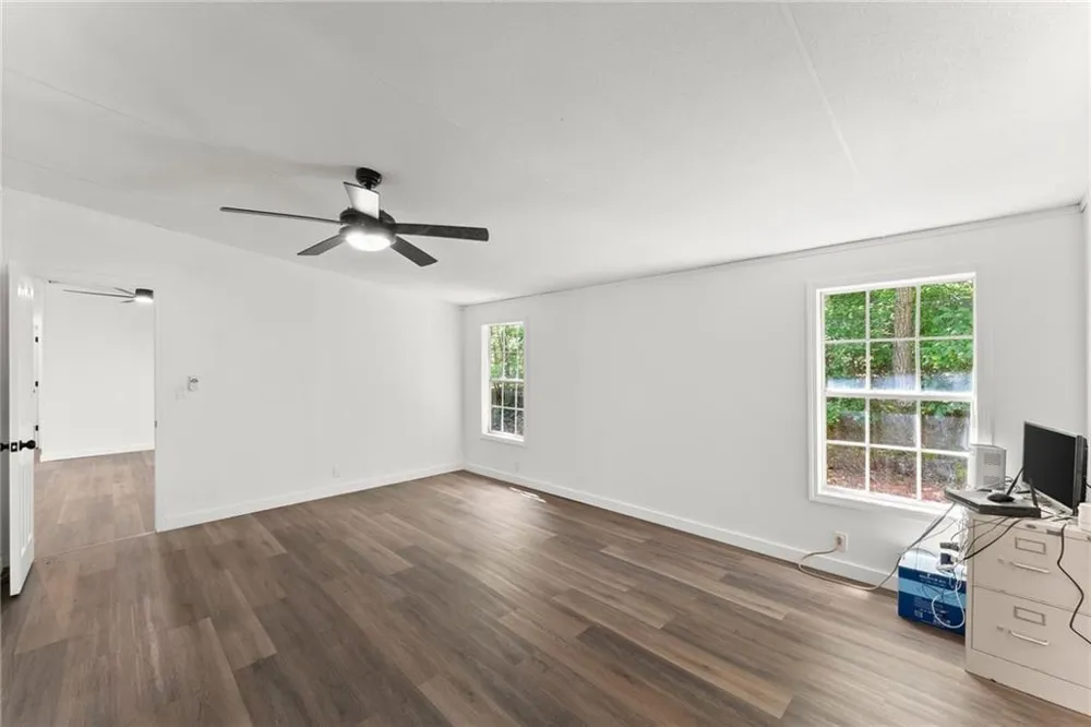 6220 Lee Lane Clermont, GA 30527