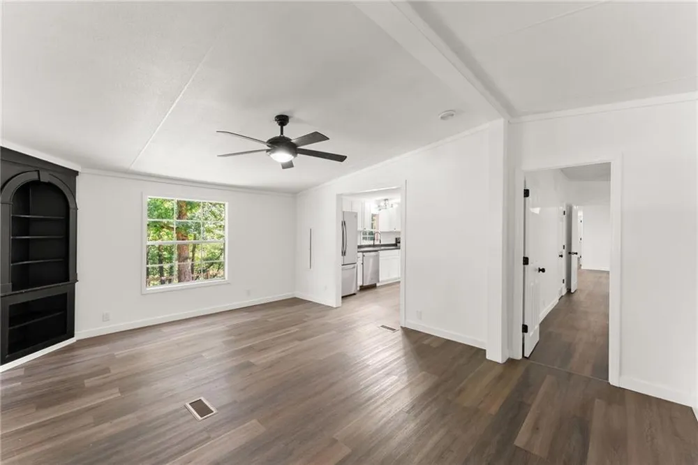 6220 Lee Lane Clermont, GA 30527