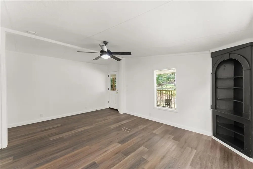 6220 Lee Lane Clermont, GA 30527