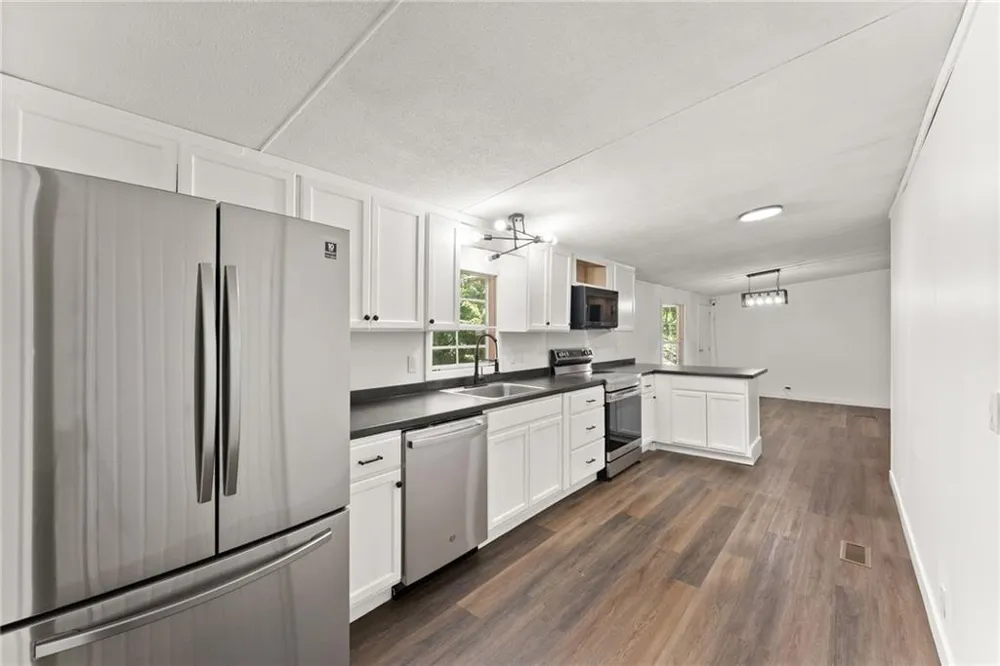 6220 Lee Lane Clermont, GA 30527