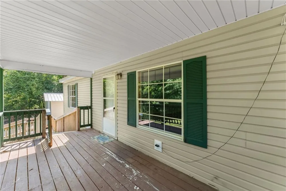 6220 Lee Lane Clermont, GA 30527