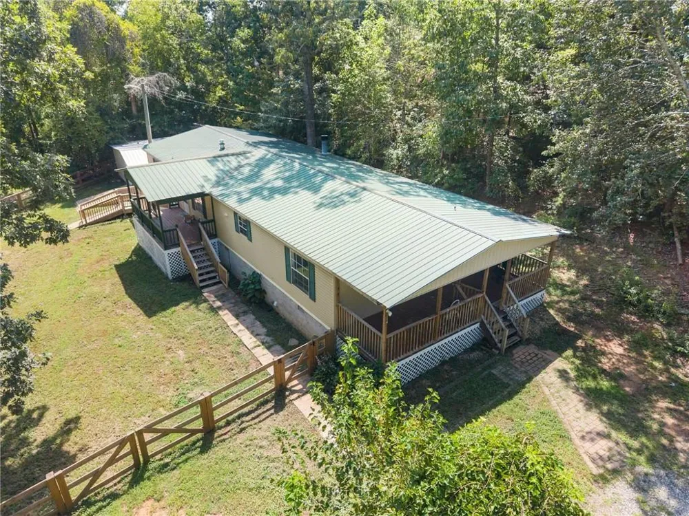 6220 Lee Lane Clermont, GA 30527