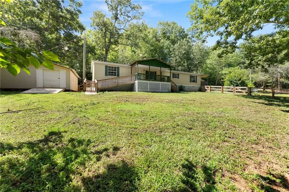 6220 Lee Lane Clermont, GA 30527