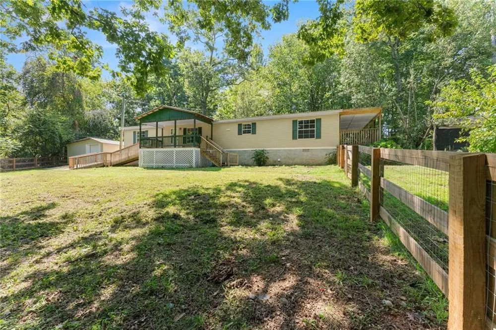 6220 Lee Lane Clermont, GA 30527