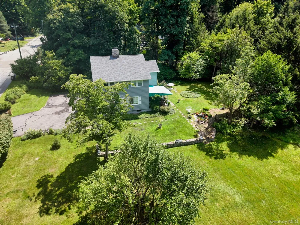 6 Laurel Road Sloatsburg, NY 10974