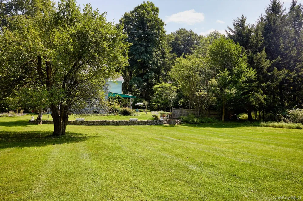6 Laurel Road Sloatsburg, NY 10974