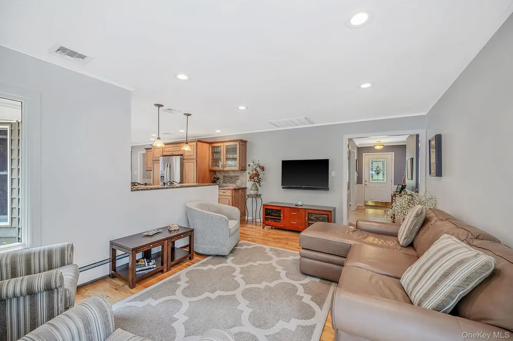 45 Hillcrest Avenue Port Jefferson, NY 11777