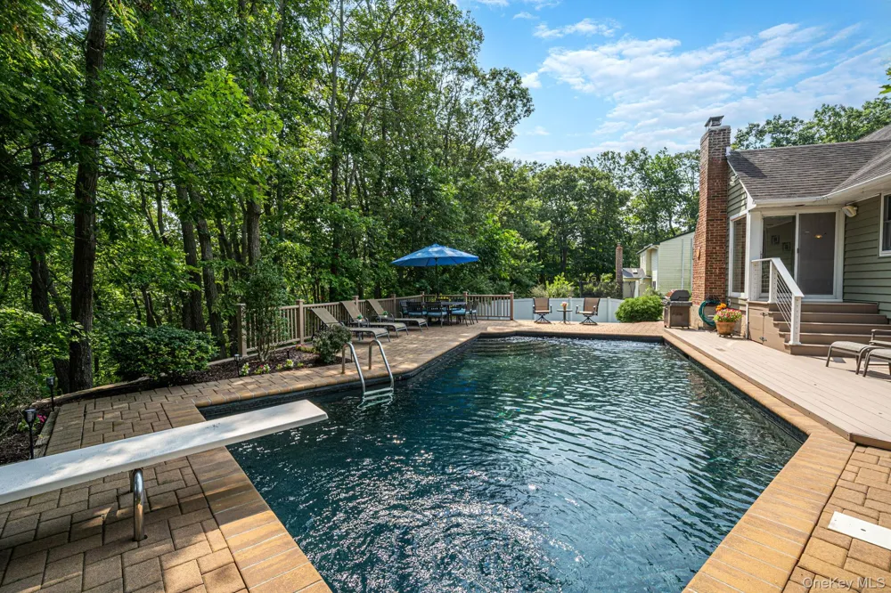 45 Hillcrest Avenue Port Jefferson, NY 11777