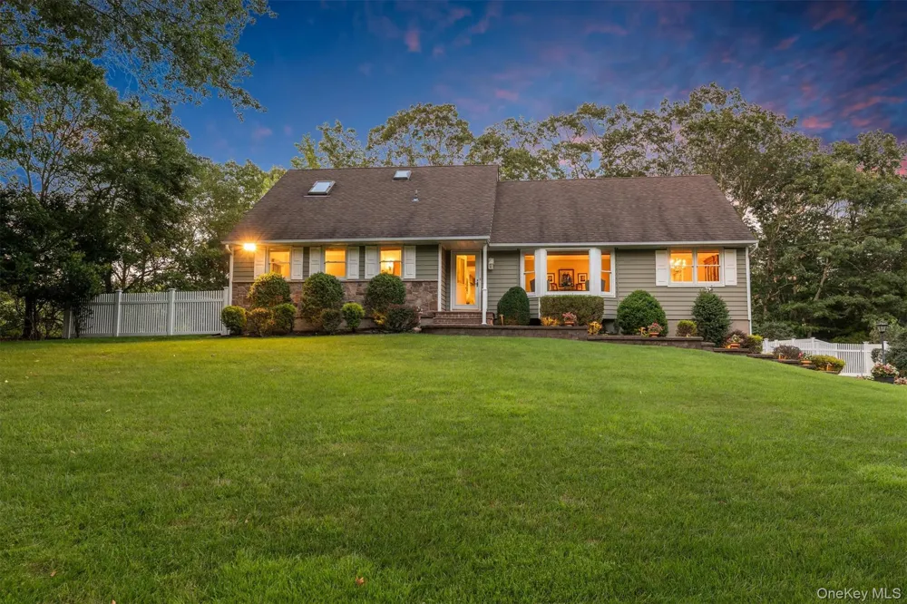 45 Hillcrest Avenue Port Jefferson, NY 11777