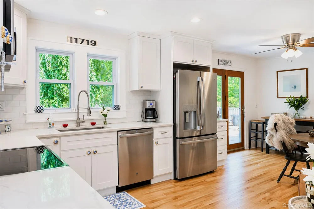 353 S Country Road Brookhaven, NY 11719