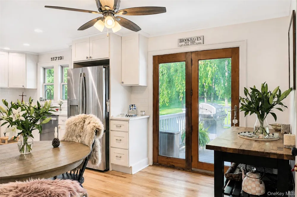 353 S Country Road Brookhaven, NY 11719