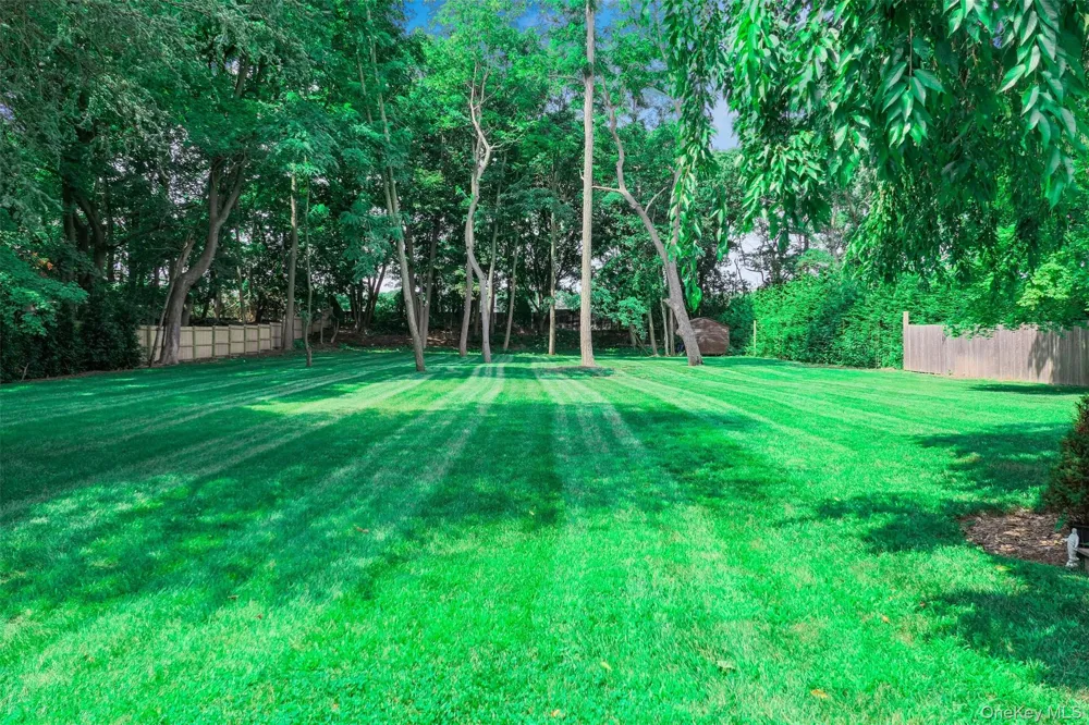 353 S Country Road Brookhaven, NY 11719