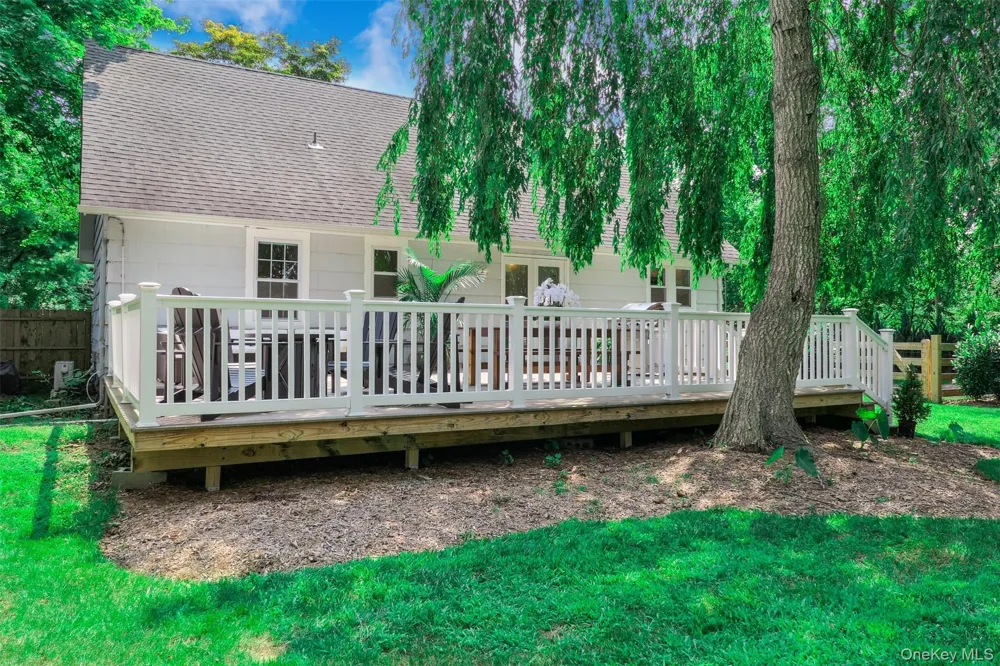 353 S Country Road Brookhaven, NY 11719