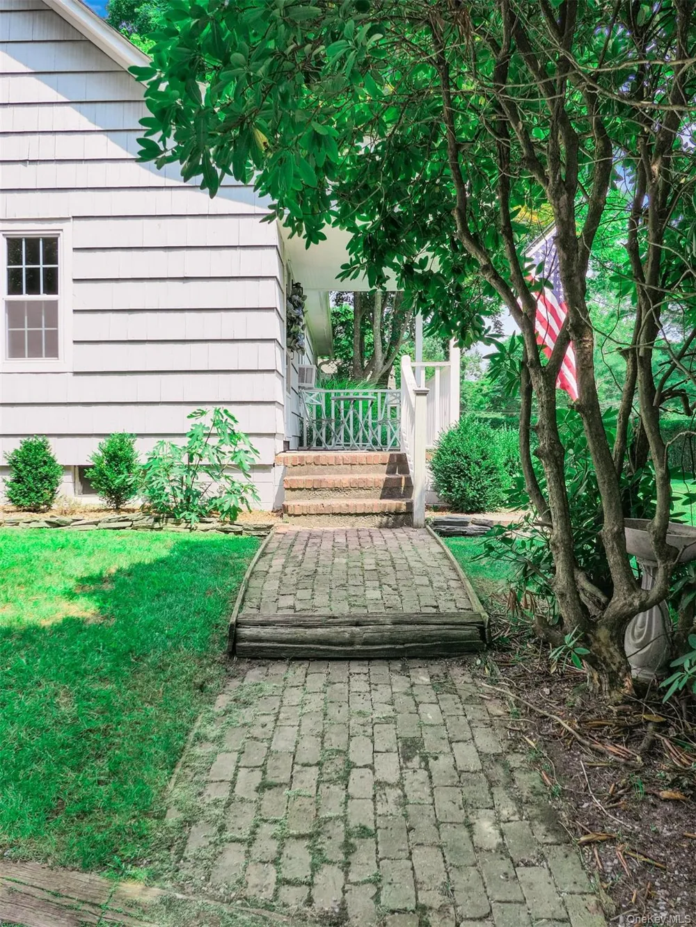 353 S Country Road Brookhaven, NY 11719