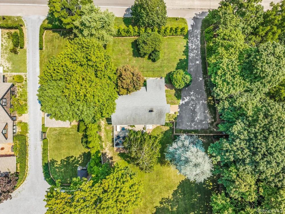 353 S Country Road Brookhaven, NY 11719