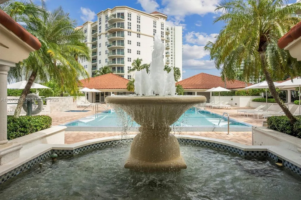 20000 E Country Club Dr #302 Aventura, FL 33180