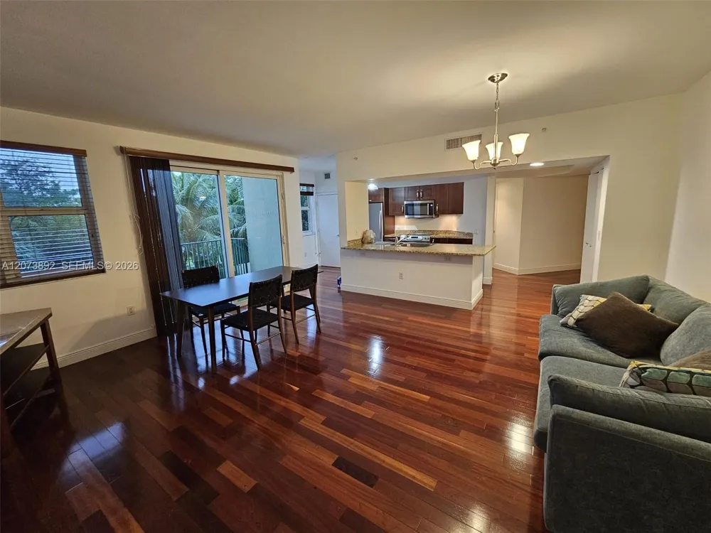 20000 E Country Club Dr #302 Aventura, FL 33180