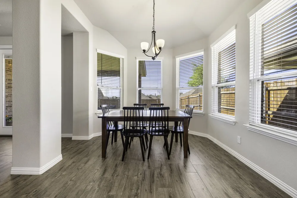 1652 Spur Ledge Court Weatherford, TX 76087