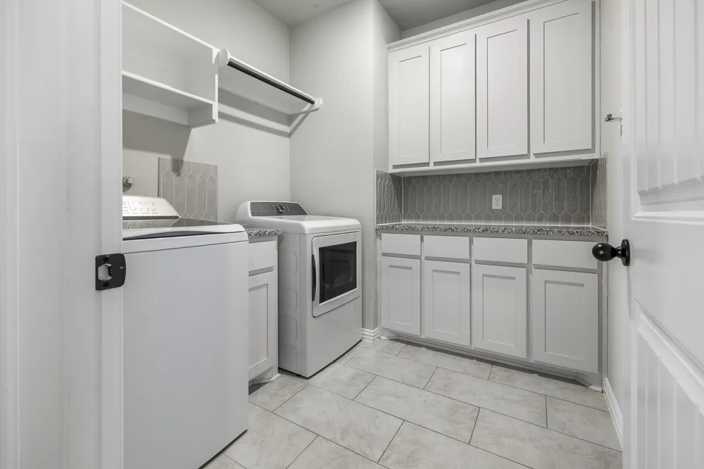 1652 Spur Ledge Court Weatherford, TX 76087