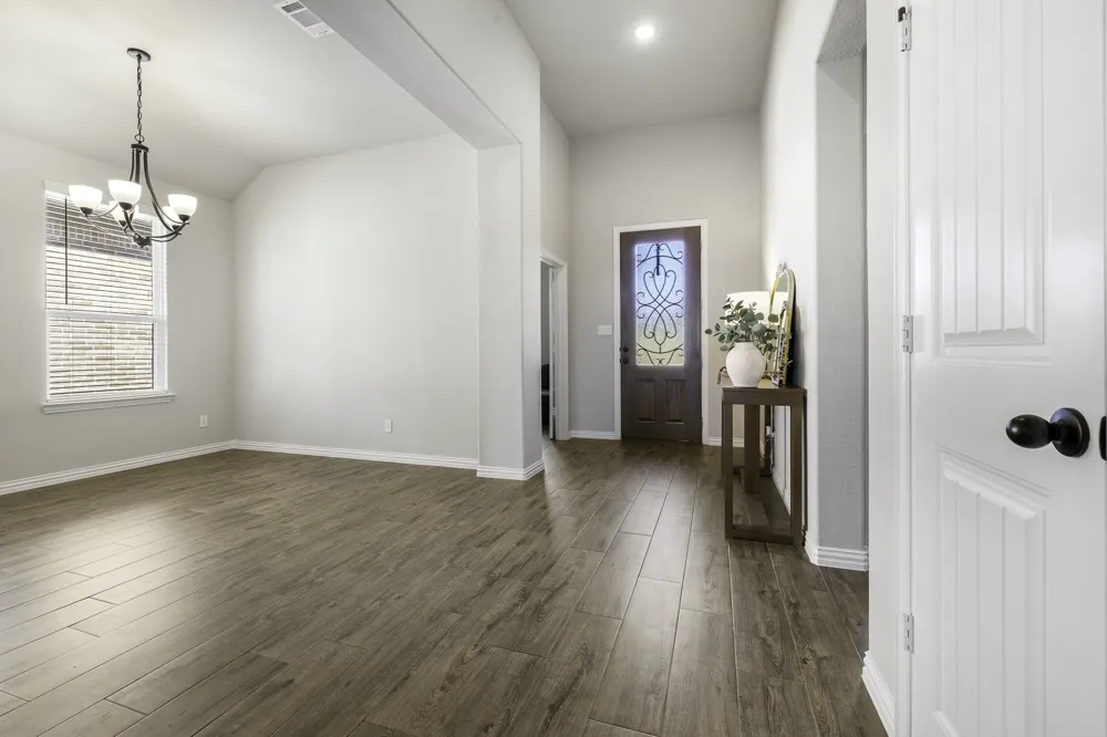 1652 Spur Ledge Court Weatherford, TX 76087